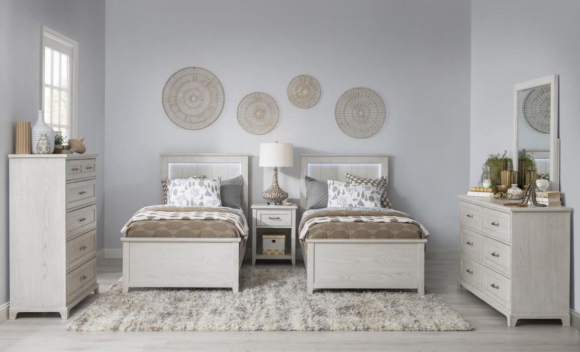 Ashton - Guard Rails And Ladder - Bleached Linen