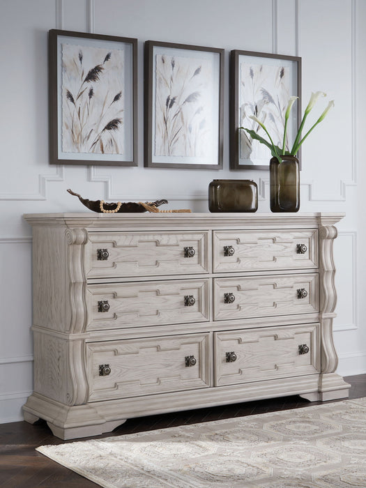 Bruchandi - Antique White - Dresser