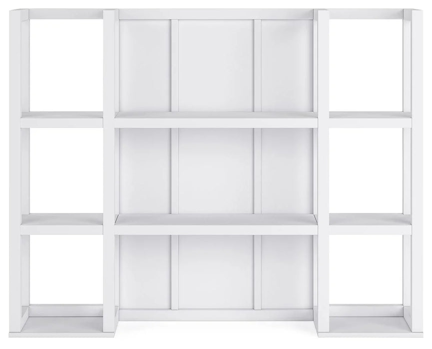 Ashbryn - White / Natural - Dining Room Hutch