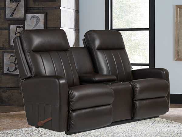 La-Z-Boy Finley 339747 wall reclining loveseat with console, feature overview