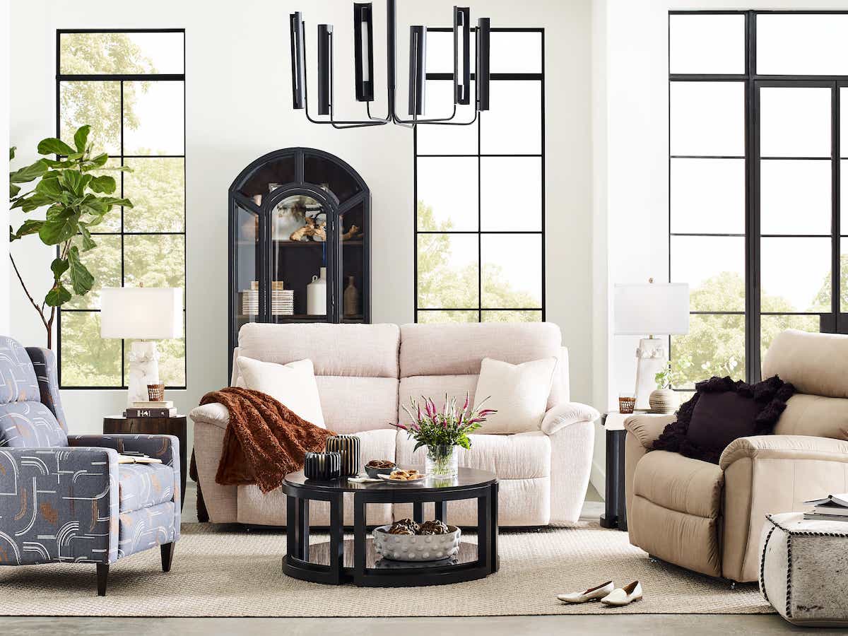 Roman 2-Seat Full Reclining Sofa with Wide Seats — Cream — Roma C152534 view 3