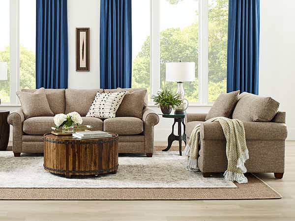 La-Z-Boy Olson Full Sleep Sofa features