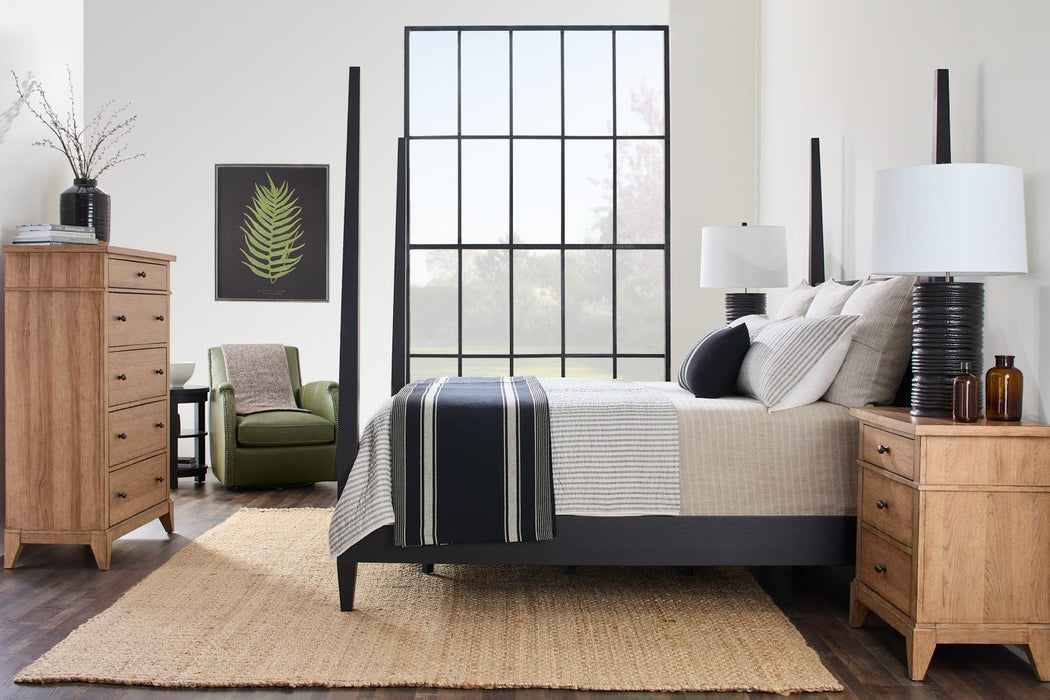 Today's Traditions - King Poster Footboard - Natural Hickory