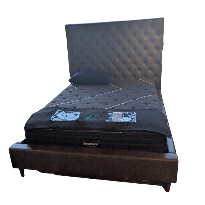 Clearance Vineyard Upholstered Bed By Palliser