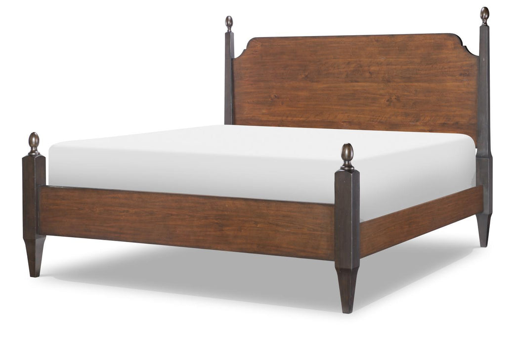 Fenmore - King / California King Poster Footboard - Mocha And Distressed Cherry