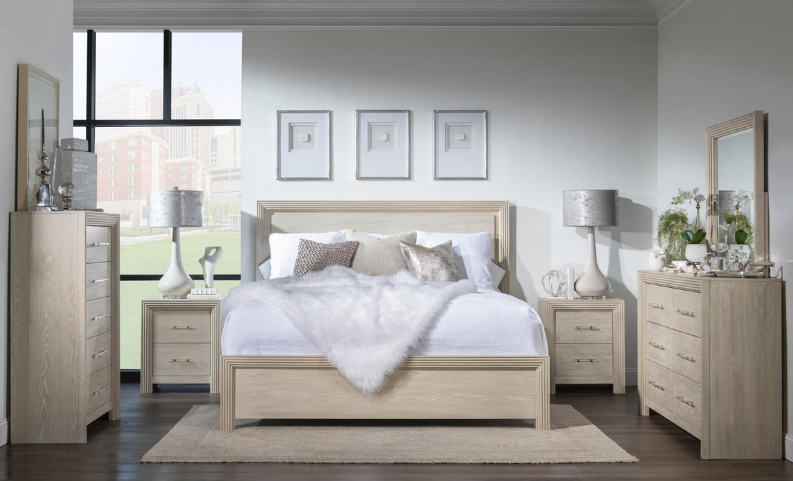 Horizons - Complete Panel Bed - Soft Taupe