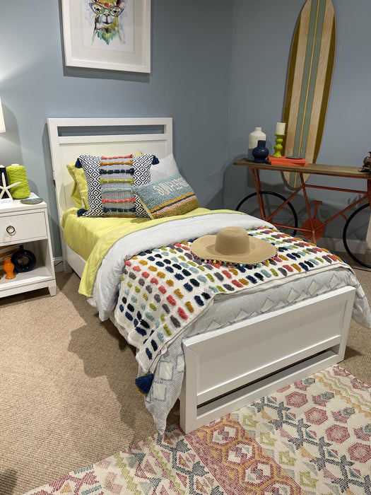 Summerland - Panel Footboard Twin - Pure White
