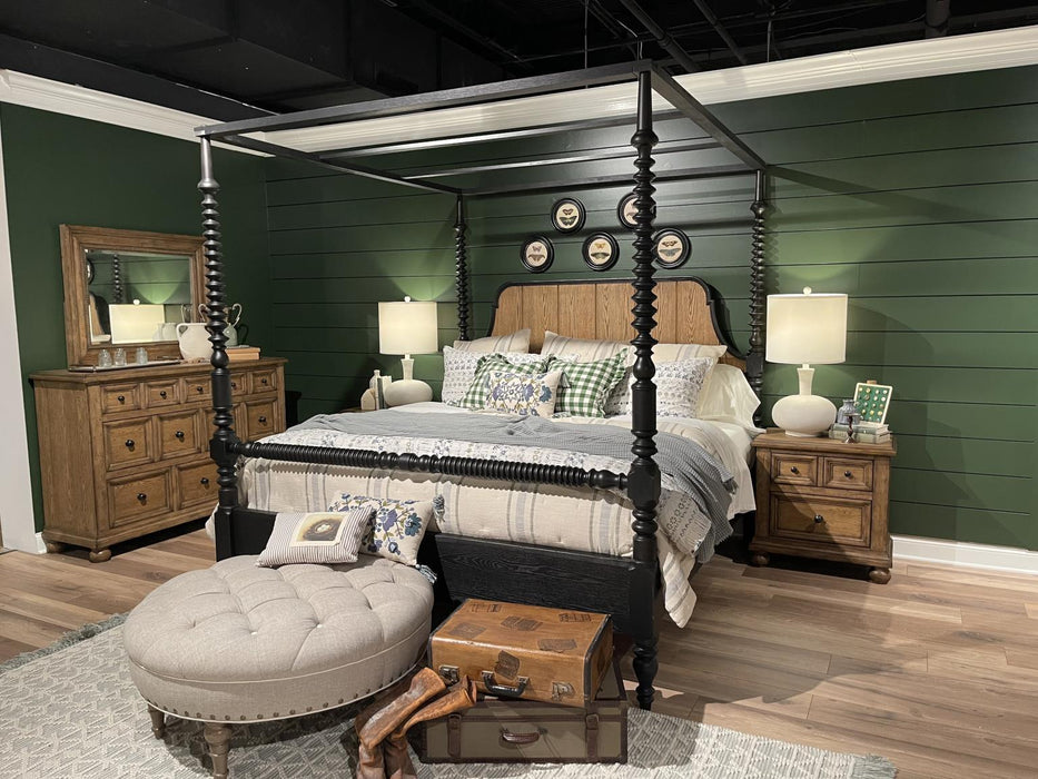 Vintage Market - Bobbin Post Bed Siderails Queen / King - Barnwood Oak And Kettle Black