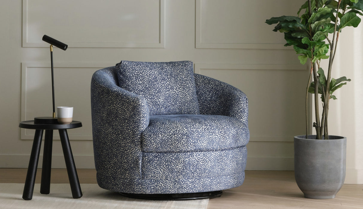Kinsley Swivel Chair by Palliser